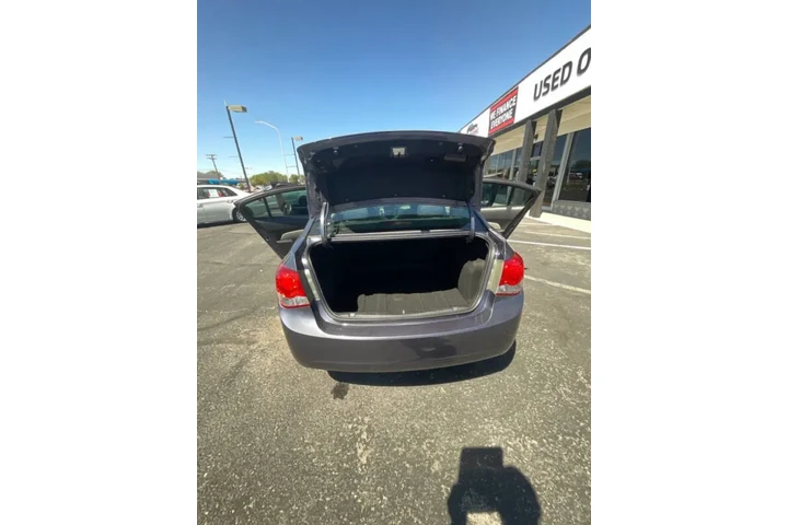 2014 Cruze LS Auto image 10