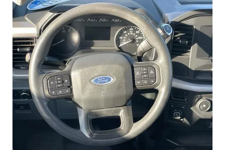 $34887 : Ford F-150 2021 4x4 XL 4dr S image 10