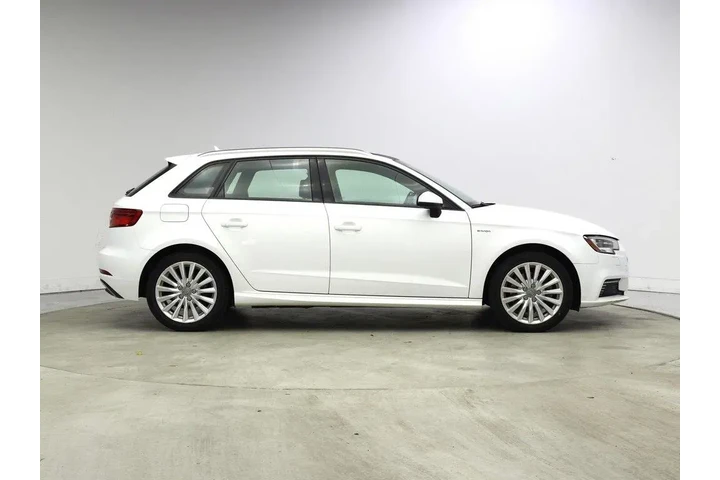 $15998 : Audi A3 Sportback e-tron 201 image 7