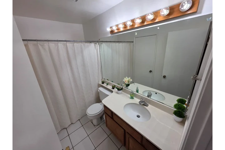 $3390 : CASA DE ESTILO Y AMPLIA 4+3 image 3