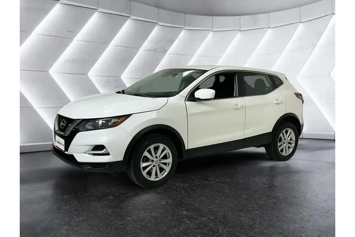 $15051 : Nissan Rogue Sport 2020 S 4d image 3