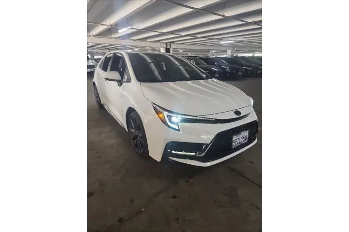$26478 : Toyota Corolla Hybrid 2025 S image 1