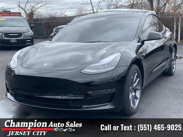 Used 2023 Model 3 RWD for sal image 2