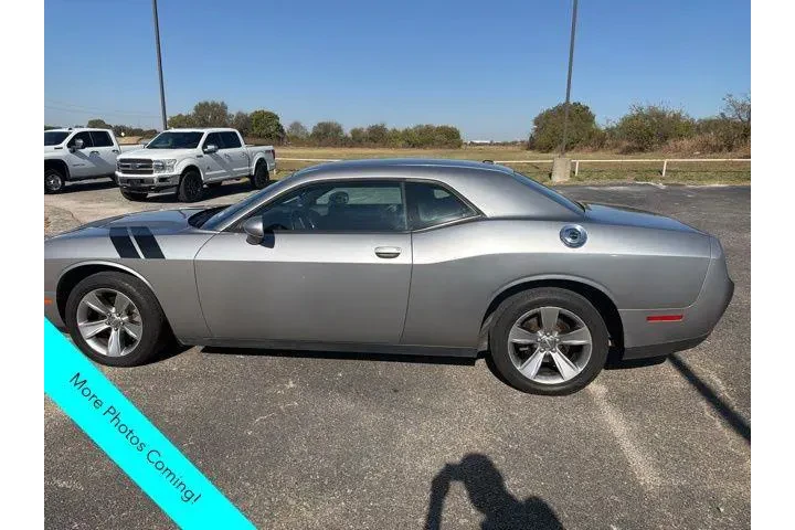 $14495 : Dodge Challenger 2016 SXT 2d image 6