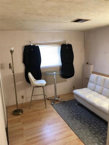 $600 : MOBILE HOME ROOM AVAILABLE image 2