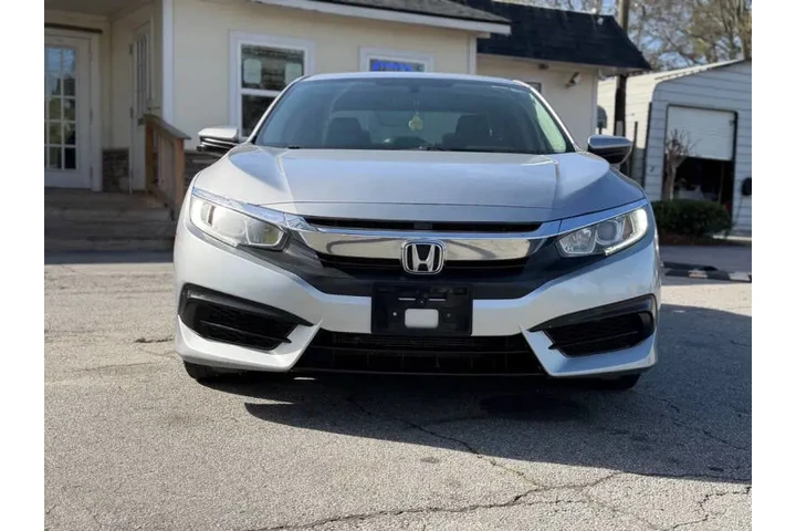 $16900 : 2018 Civic EX image 10