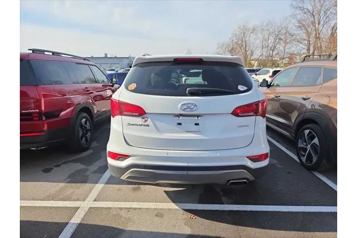 $4994 : Hyundai SANTA FE Sport 2017 image 7