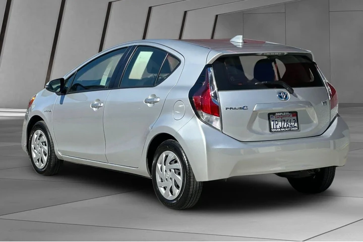 $11900 : Toyota Prius c 2015 Two 4dr image 10