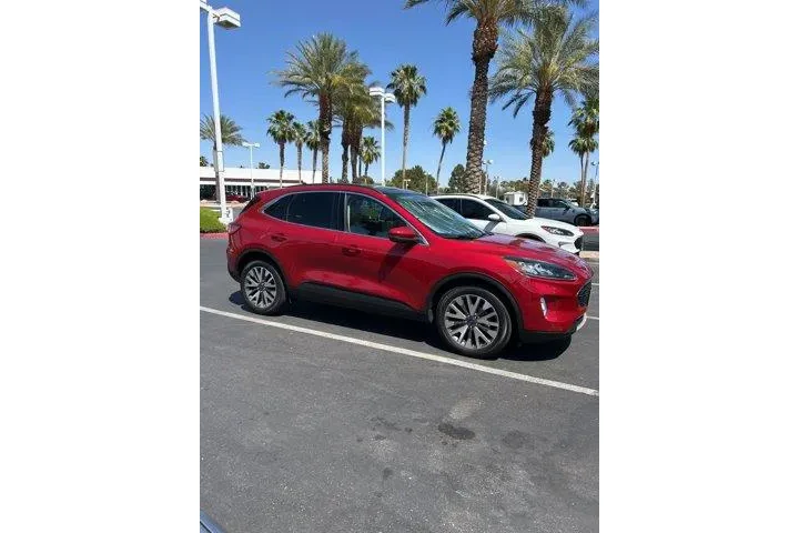 $18209 : Ford Escape 2020 AWD Titaniu image 1