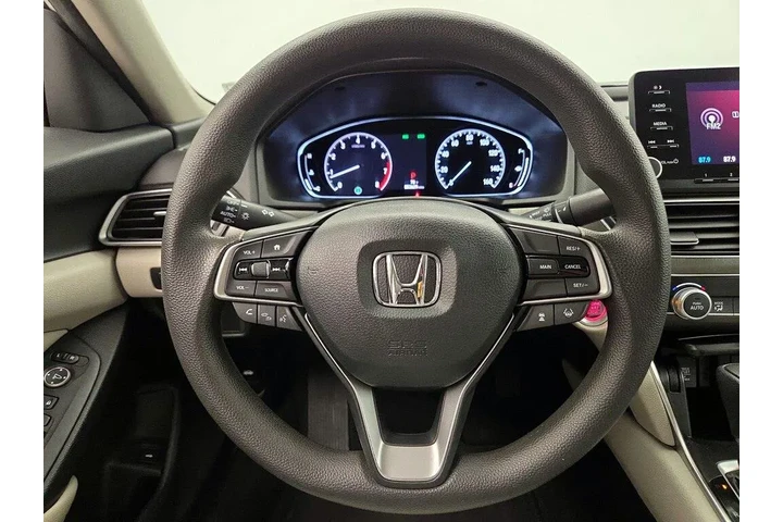$22998 : Honda Accord 2020 LX 4dr Sed image 10