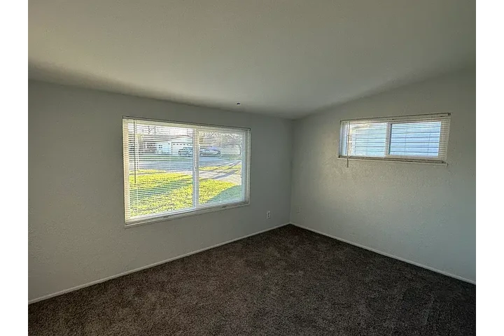 $1850 : Available for rent now. image 7