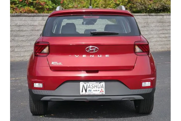 $18295 : Hyundai VENUE 2023 Limited 4 image 5