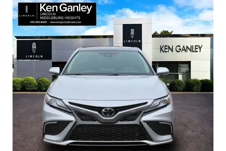 $28998 : Toyota Camry 2022 AWD XSE 4d image 2