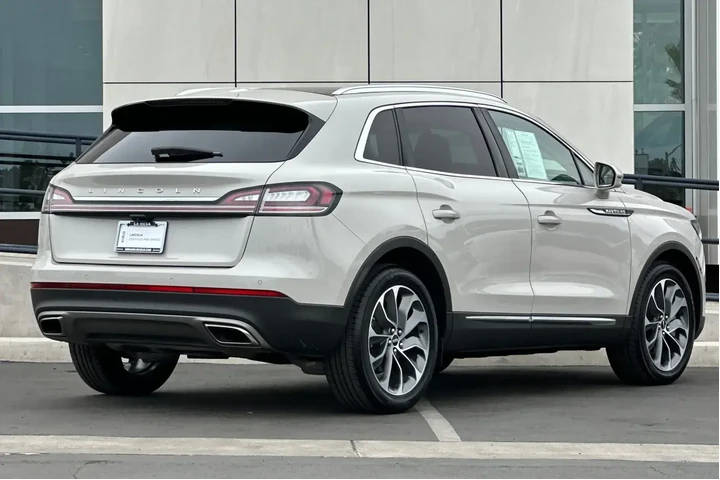 $32900 : Lincoln Nautilus 2022 Reserv image 3