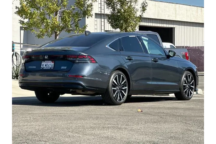 $32990 : Honda Accord Hybrid 2024 Tou image 3