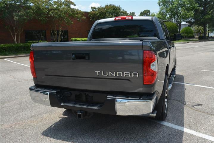 2017 Tundra SR5 image 7