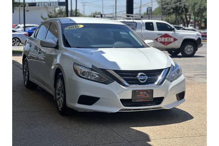 $15999 : 2018 Altima 2.5 S image 4