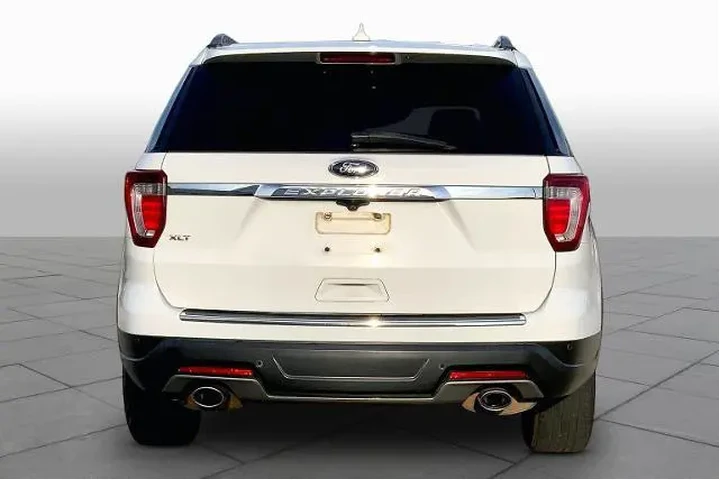 $8892 : Ford Explorer 2018 XLT 4dr S image 4