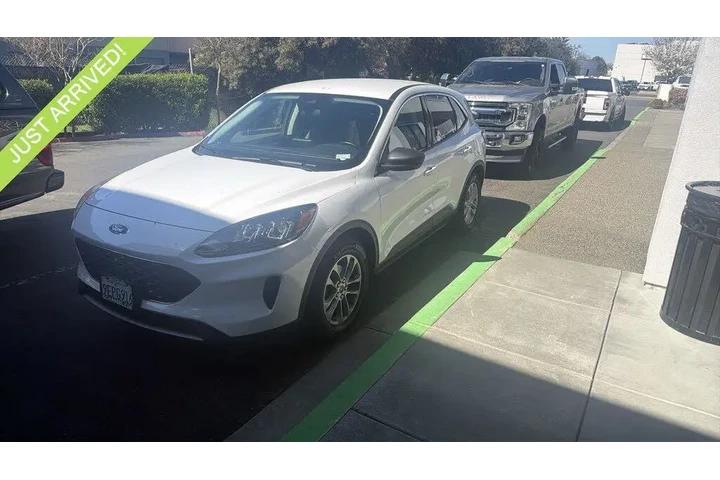 $20488 : Ford Escape 2022 SE 4dr SUV image 1