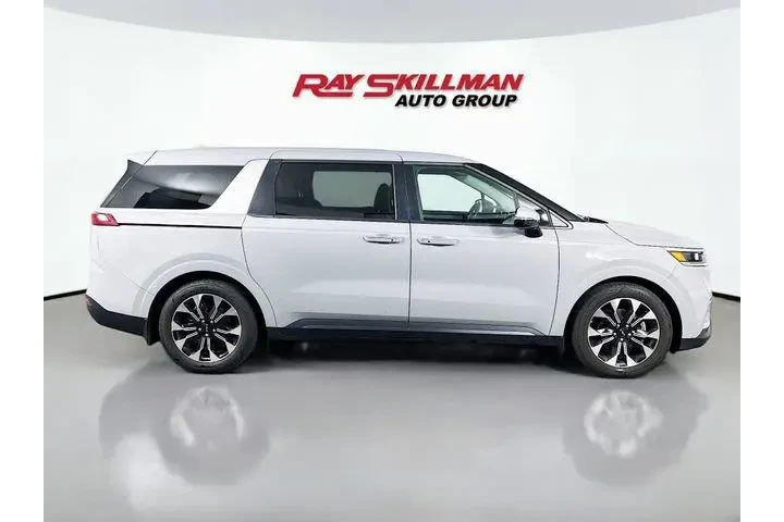 $35988 : Kia Carnival 2024 EX 4dr Min image 8