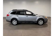 $9838 : Subaru Outback 2011 AWD 2.5i thumbnail