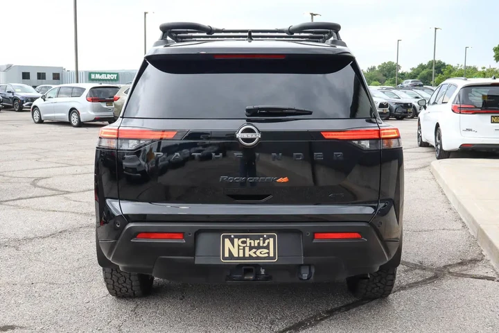 $40087 : 2025 Pathfinder Rock Creek 4WD image 5