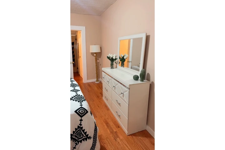 $350 : RENTO HERMOSA HABITACION image 5