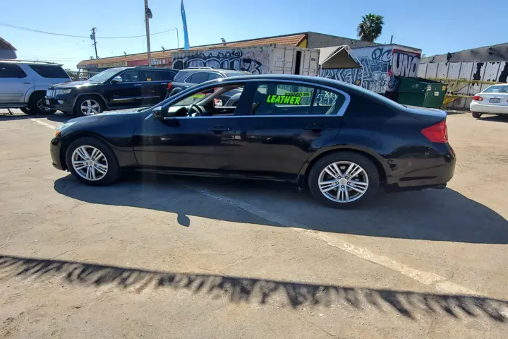 $2000 : 2011 Infiniti G25 image 4