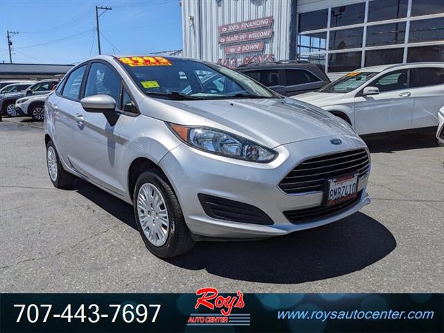 $8995 : 2017 Fiesta S Sedan image 1