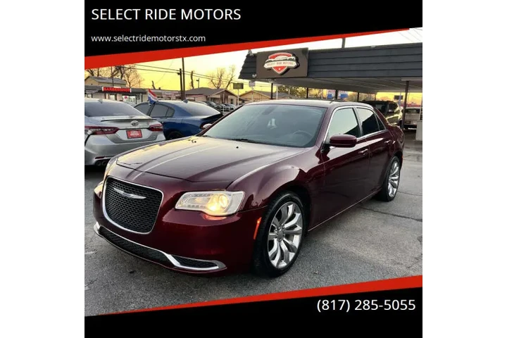 $14495 : 2019 300 Touring image 2