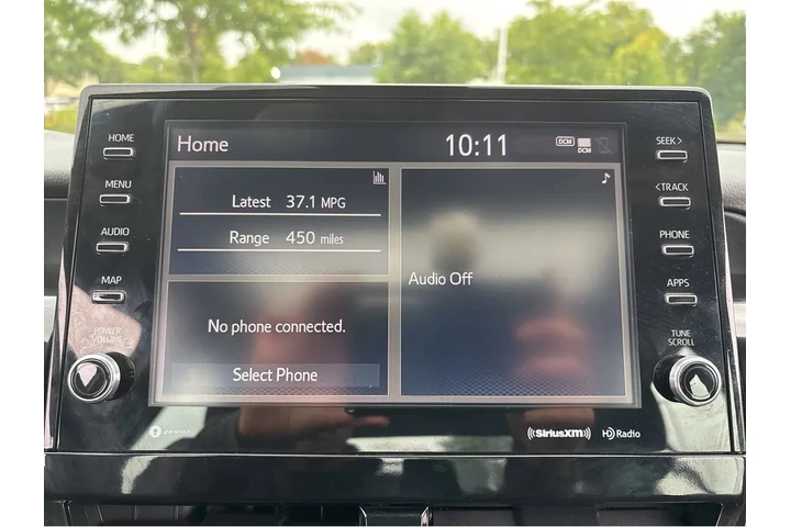 $27994 : Gold Certified2023 Camry XLE image 6