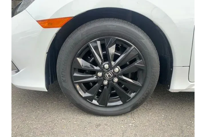 Honda Civic 2019 LX 4dr Seda image 10