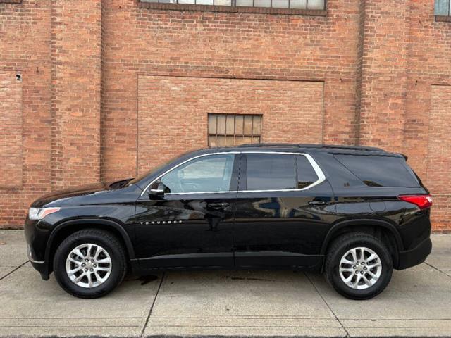 $22000 : 2021 Traverse LT Cloth image 4