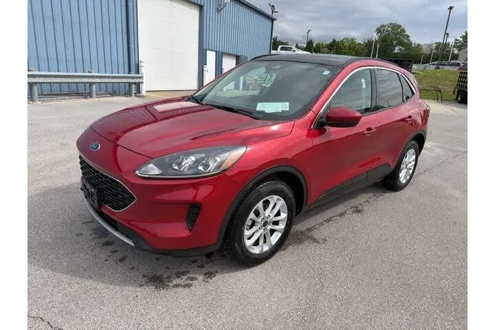 $20882 : Ford Escape 2020 AWD SE 4dr image 1