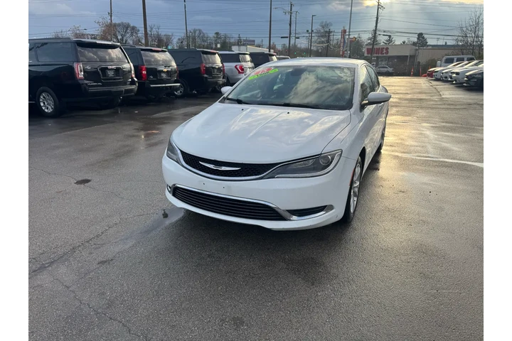 $10980 : 2015 200 4dr Sdn Limited FWD image 6