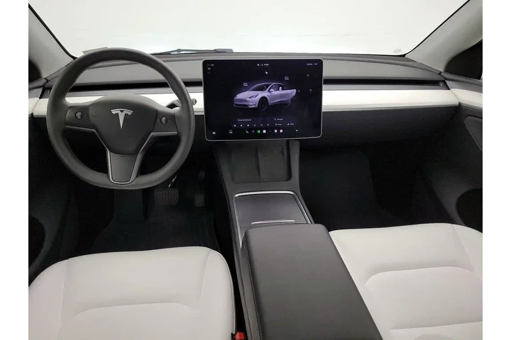 $31998 : Tesla Model Y 2023 AWD 4dr C image 9