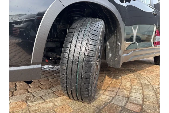 $28999 : 2023 Forester Limited image 10