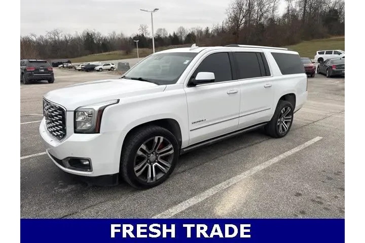 $26964 : GMC Yukon XL 2019 4x4 Denali image 2