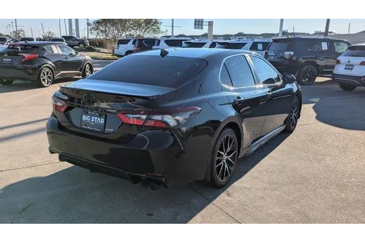 $21000 : Toyota Camry 2023 SE 4dr Sed image 3