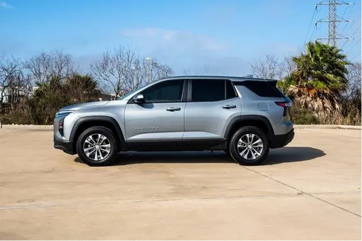 $24227 : Chevrolet Equinox 2025 LT 4d image 7