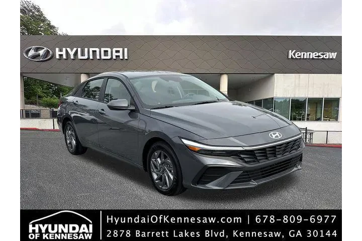 $24687 : Hyundai ELANTRA Hybrid 2025 image 1