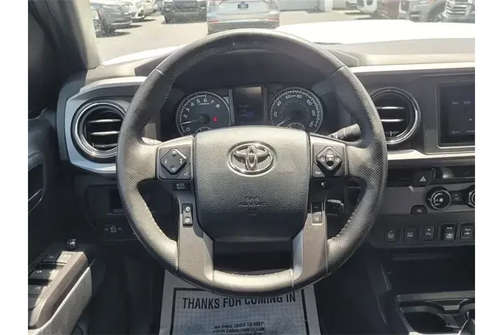 $28490 : Toyota Tacoma 2018 4x2 TRD S image 9