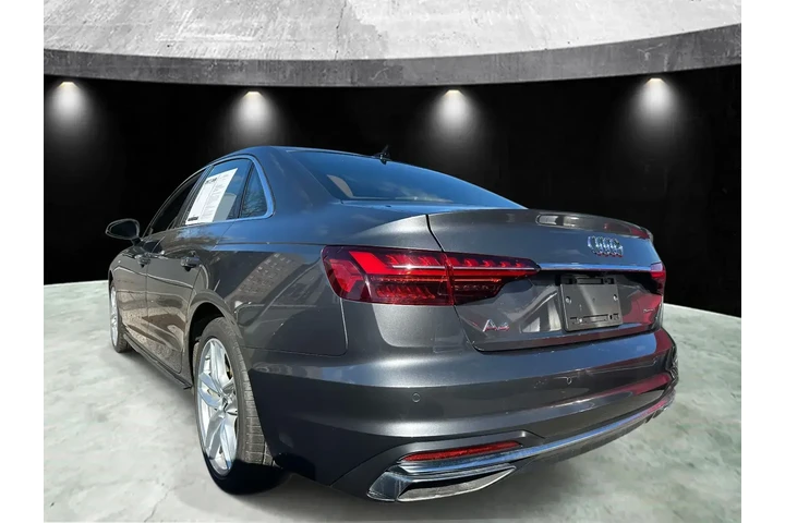$21985 : Audi A4 2021 AWD quattro S l image 5