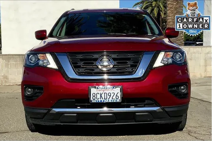 $15985 : Nissan Pathfinder 2018 4x4 S image 3