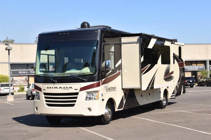 $89999 : 2019 Coachmen RV MIRADA 35BH image 10