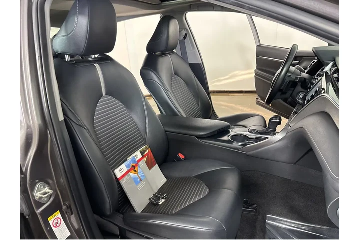 $18789 : Silver Certified2018 Camry SE image 5