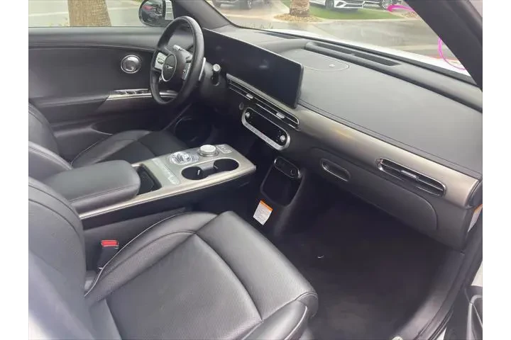 $29000 : Genesis GV60 2024 AWD Advanc image 4