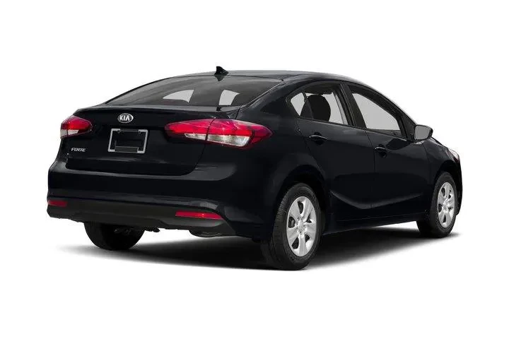 $15000 : Kia Forte 2017 LX 4dr Sedan image 5