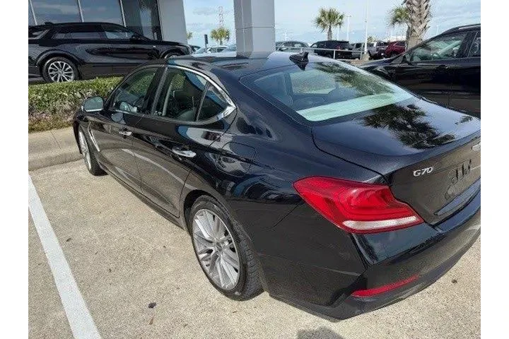 $22702 : Genesis G70 2020 AWD 2.0T 4d image 6
