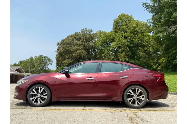 $8999 : 2016 Maxima 3.5 S image 10